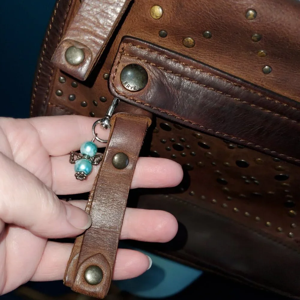 👜 FRYE Vintage Brown Leather Studded Hobo Shoulder Bag Boho